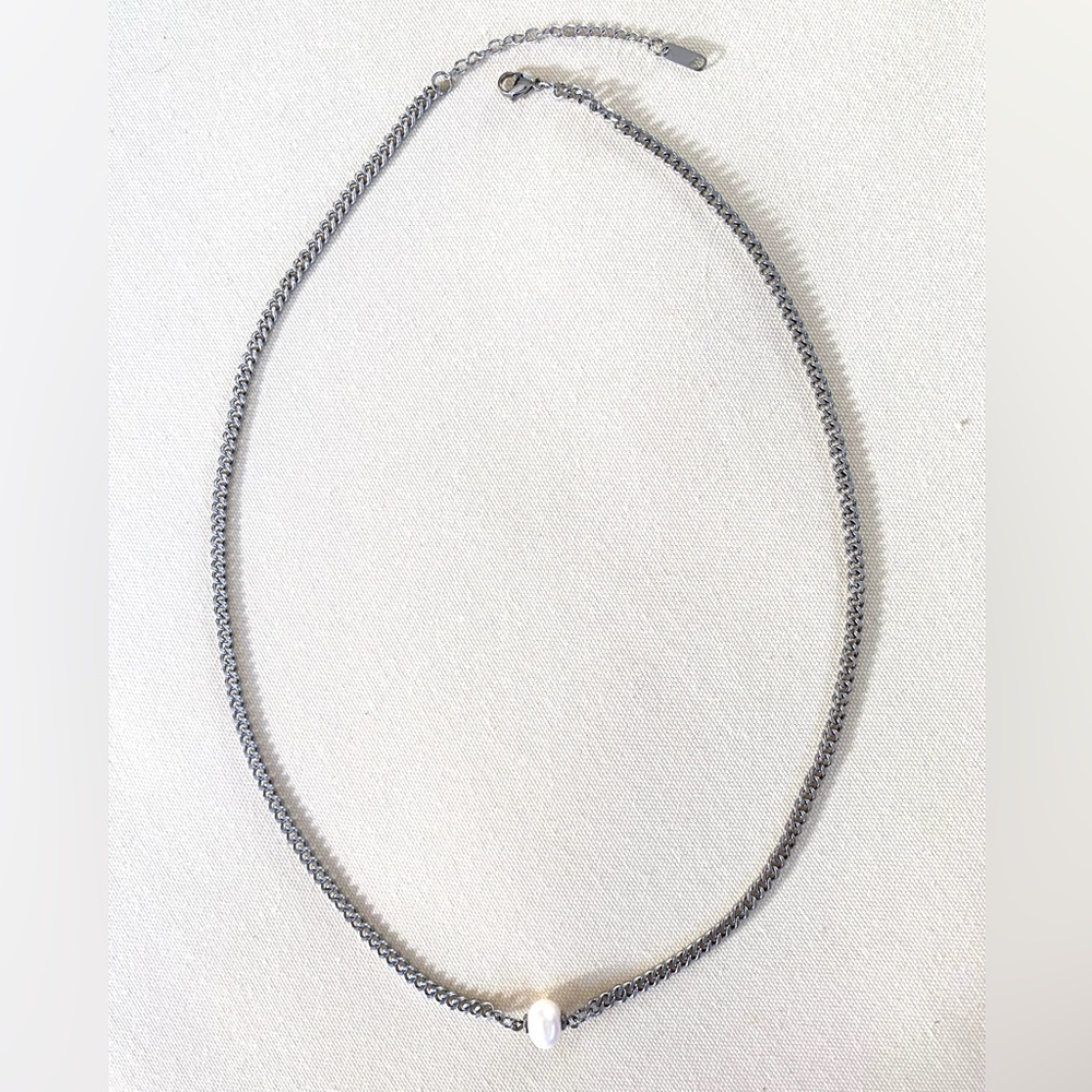 Stainless Steel & Freshwater Pearl Necklace Unisex